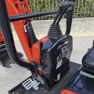 Documentazione tecnica File Descrizione Dimensione Download Brochure AIRONE 100 PRO 8 MB 1 mini-escavatore-airone-100pro-08